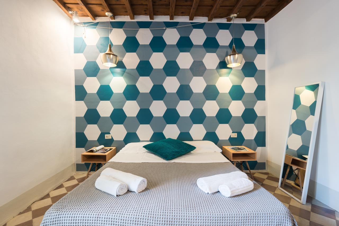 F6 - Santa Croce One Bedroom Flat For 2 Or 3 Guests Firenze Bagian luar foto